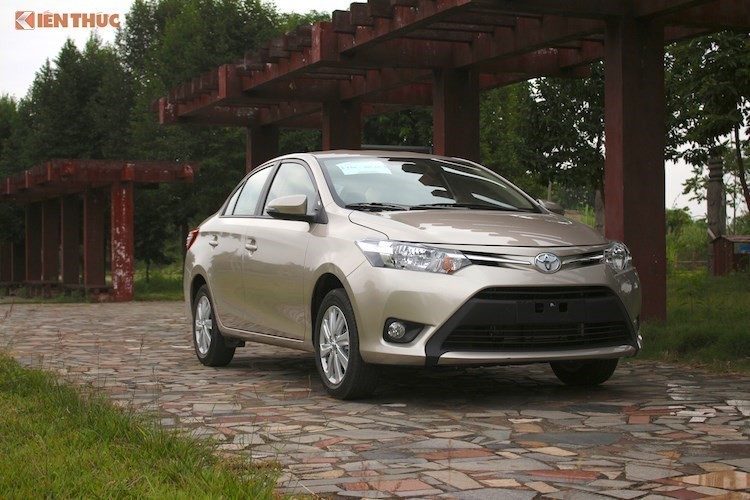 Giam gia, giam doanh so - Toyota Vios van ban chay nhat VN-Hinh-2